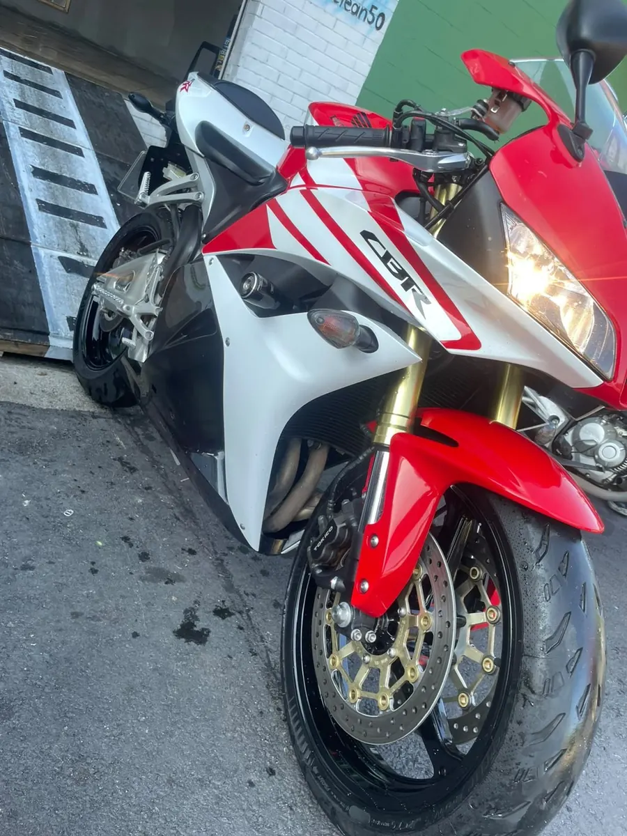 Honda CBR — Polimento e cristalização